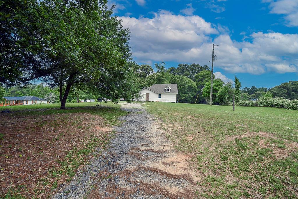 1023 Liberty Avenue, Livingston, Texas image 16