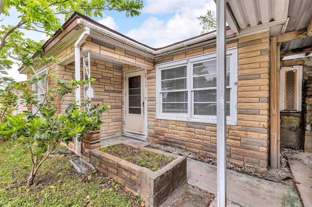 2545 Jackson Street, La Marque, Texas image 2