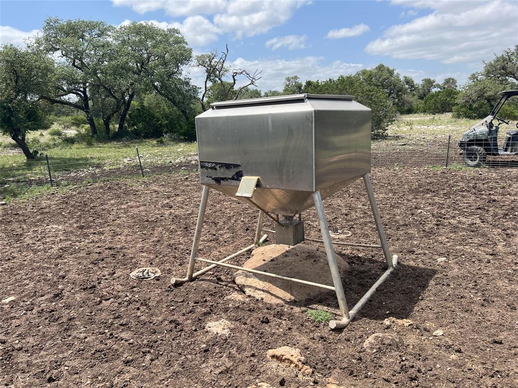 1011 Sd 31836 Road, Rocksprings, Texas image 24