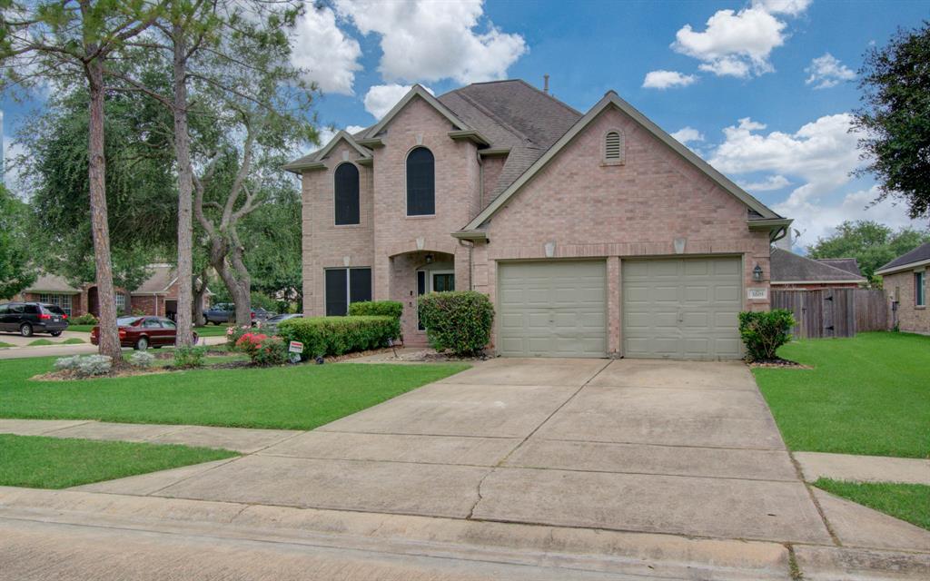 3203 Blaesser Drive