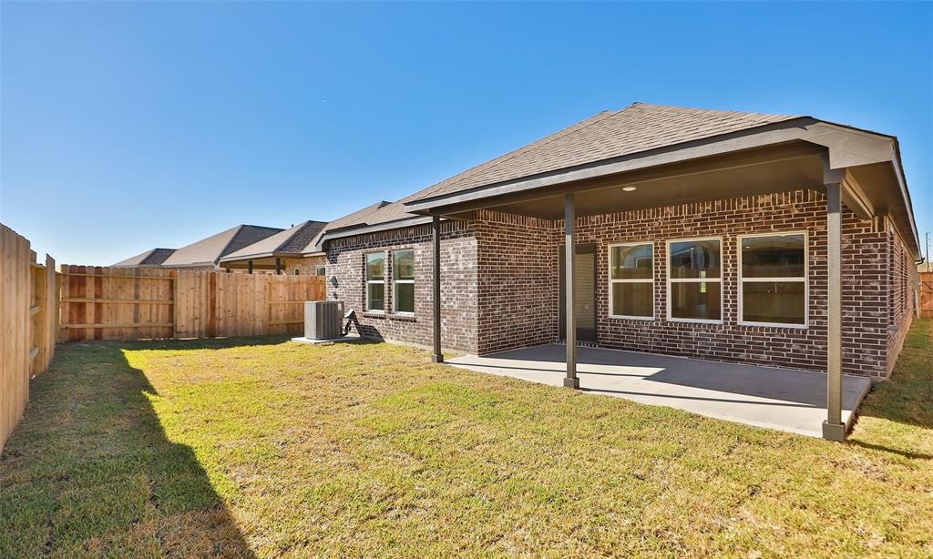 320 Ice Shore Trail, Dayton, Texas image 34