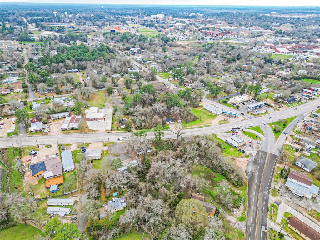 218 Highway 30, Huntsville, Texas image 13