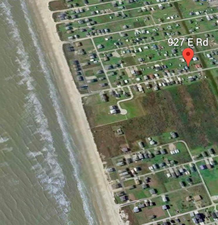 927 S East Road, Crystal Beach, Texas image 5