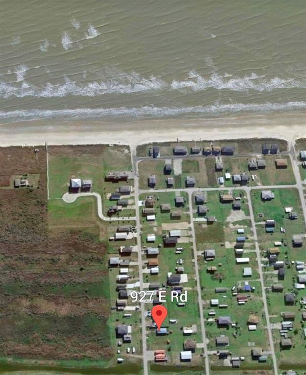 927 S East Road, Crystal Beach, Texas image 6