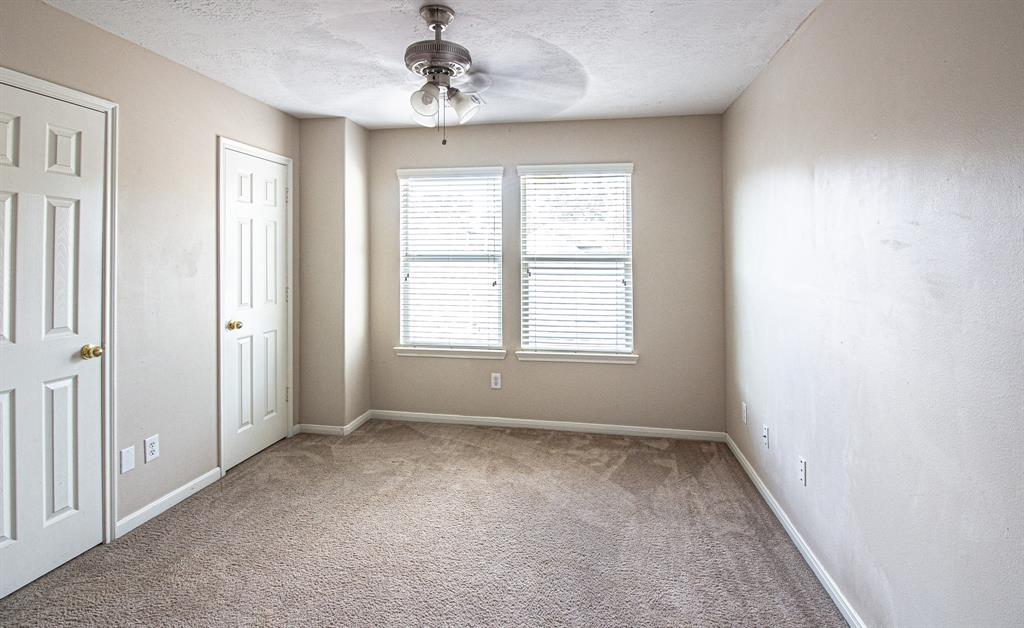 1611 Trail Oaks Court, Houston, New York image 17