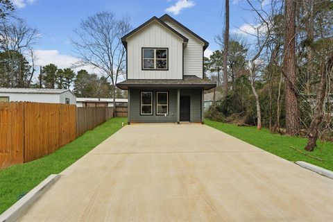 A home in Willis