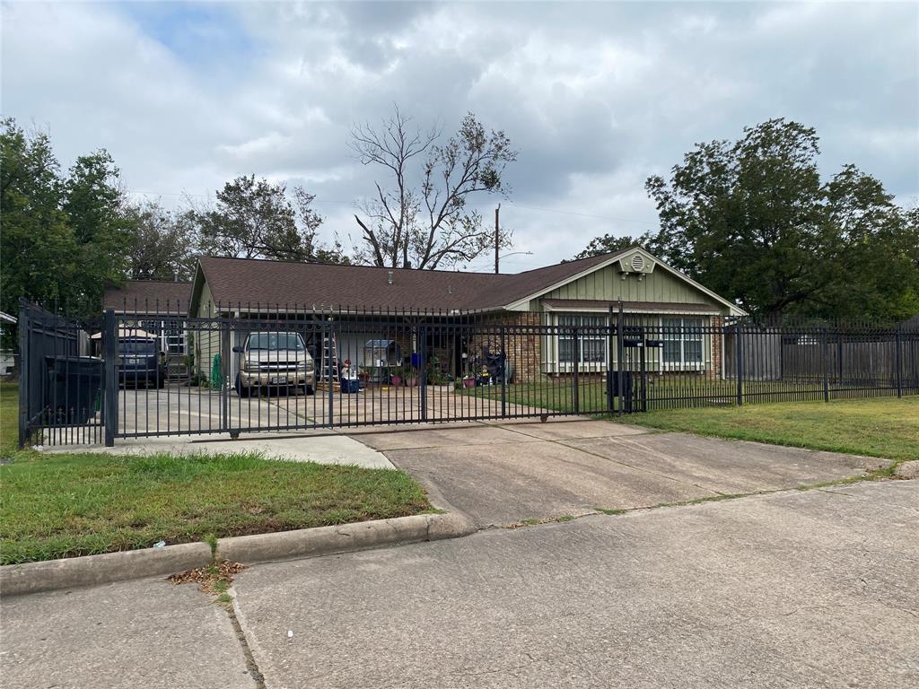 502 W Sunnyside Street, Houston, Texas image 1