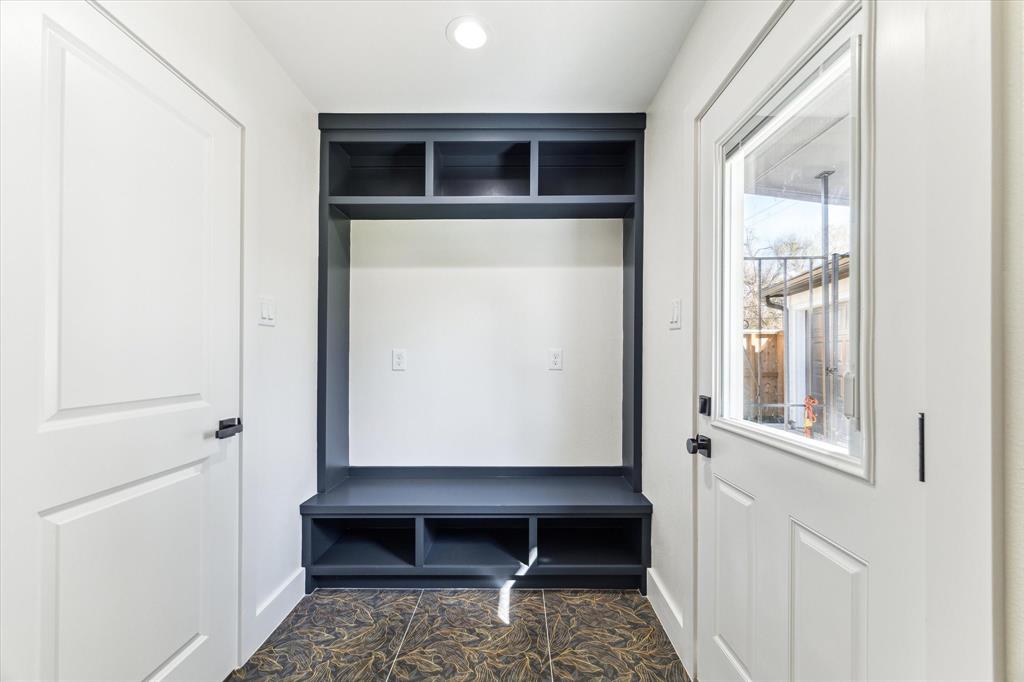 115 Blue Willow Drive, Houston, Texas image 28