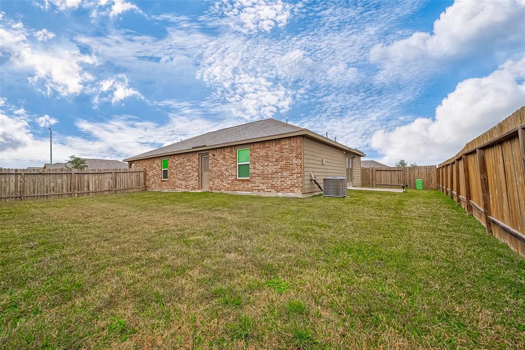 9915 Garnet Grove Drive, Rosharon, Texas image 33