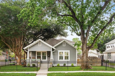 Single Family Residence in Houston TX 902 Gardner Street.jpg