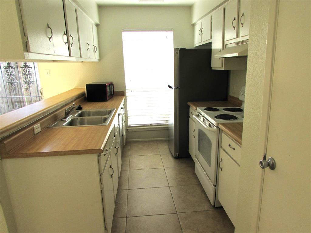 5807 Beverly Hill, Houston, Texas image 6