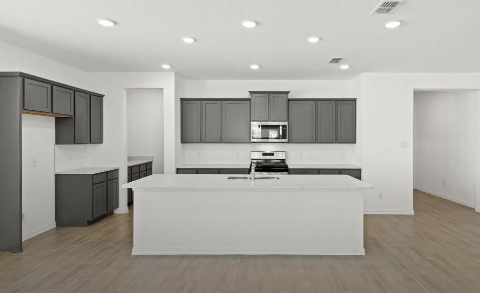 329 Gambels Quail Road, Waller, Texas image 3