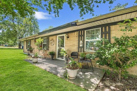 Photo of 401 Dogwood Circle, Corrigan, TX 75939 (MLS # 15974188)