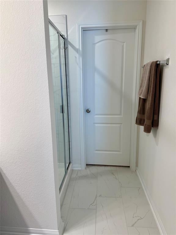 2900 Glint Peak Court, Katy, Texas image 18