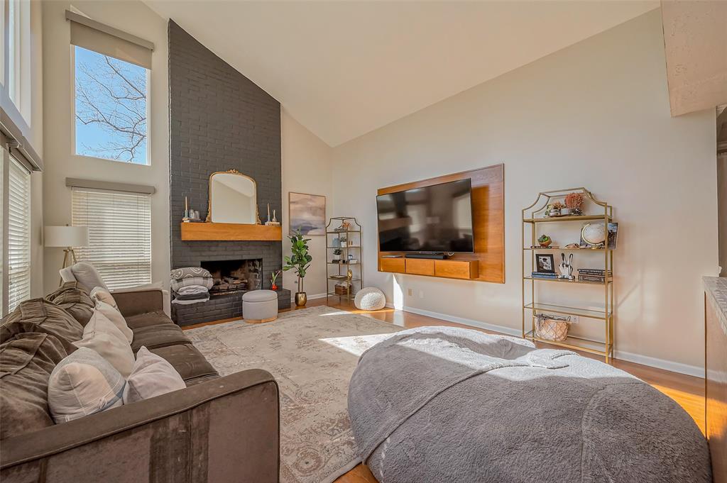 4 Kensington Court