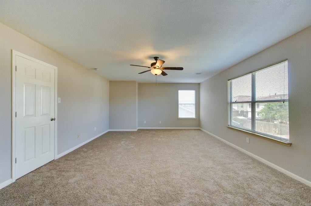 8126 Sanders Forest Court, Humble, Texas image 32