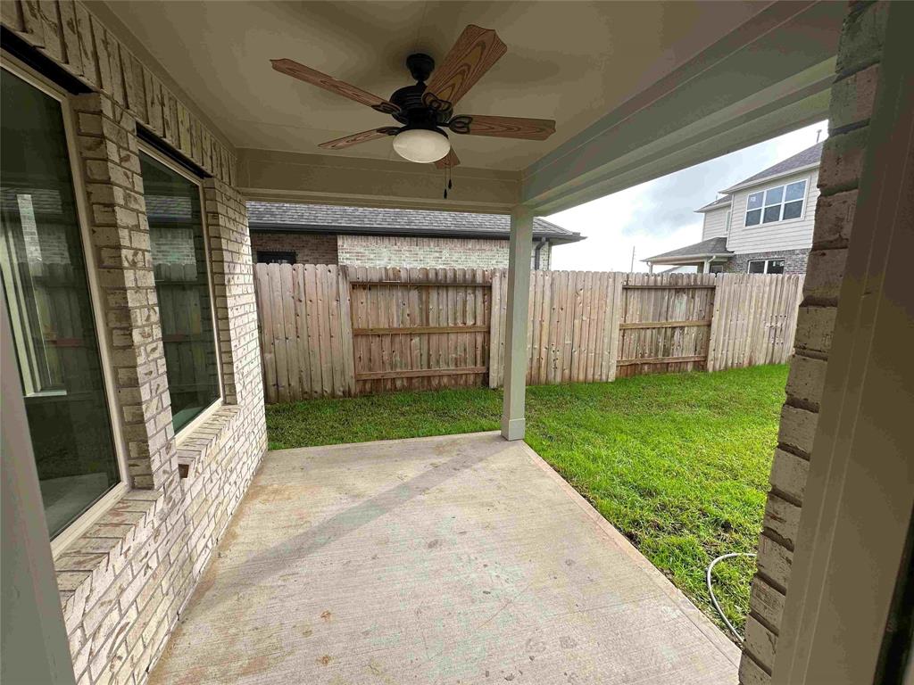 732 Ocean Palms Drive, Katy, Texas image 34