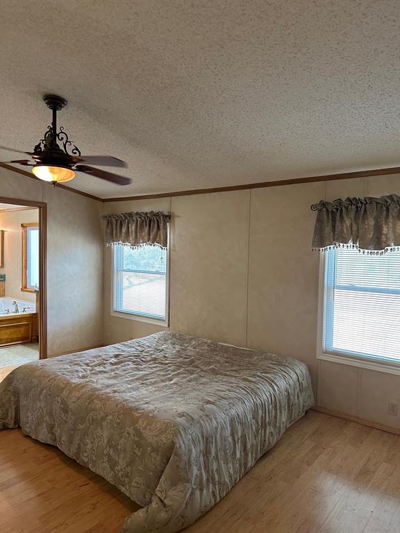 Photo 2 of 30 of 13669 Robbie Lane mobile home