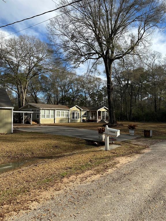 Photo 9 of 30 of 13669 Robbie Lane mobile home