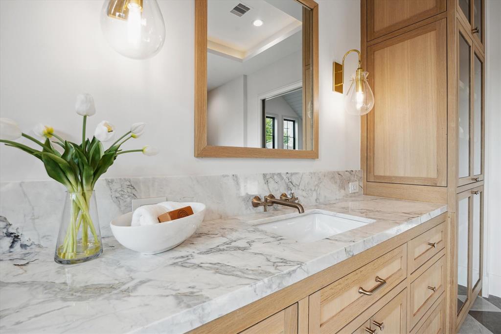 702 E 19th Street, Houston, Texas image 31