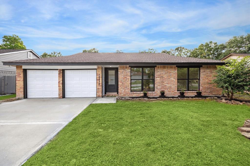 16838 Gleneagle Drive, Conroe, Texas image 1
