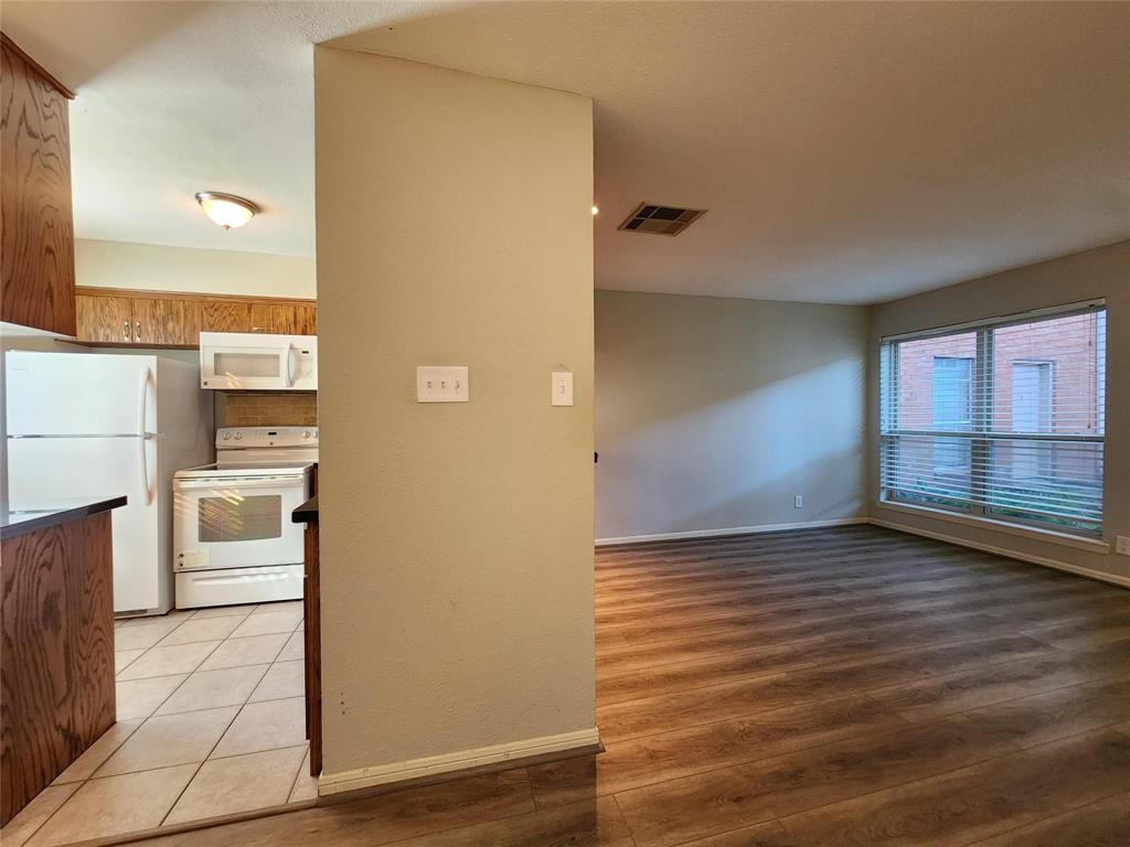 1205 Autrey Street 11