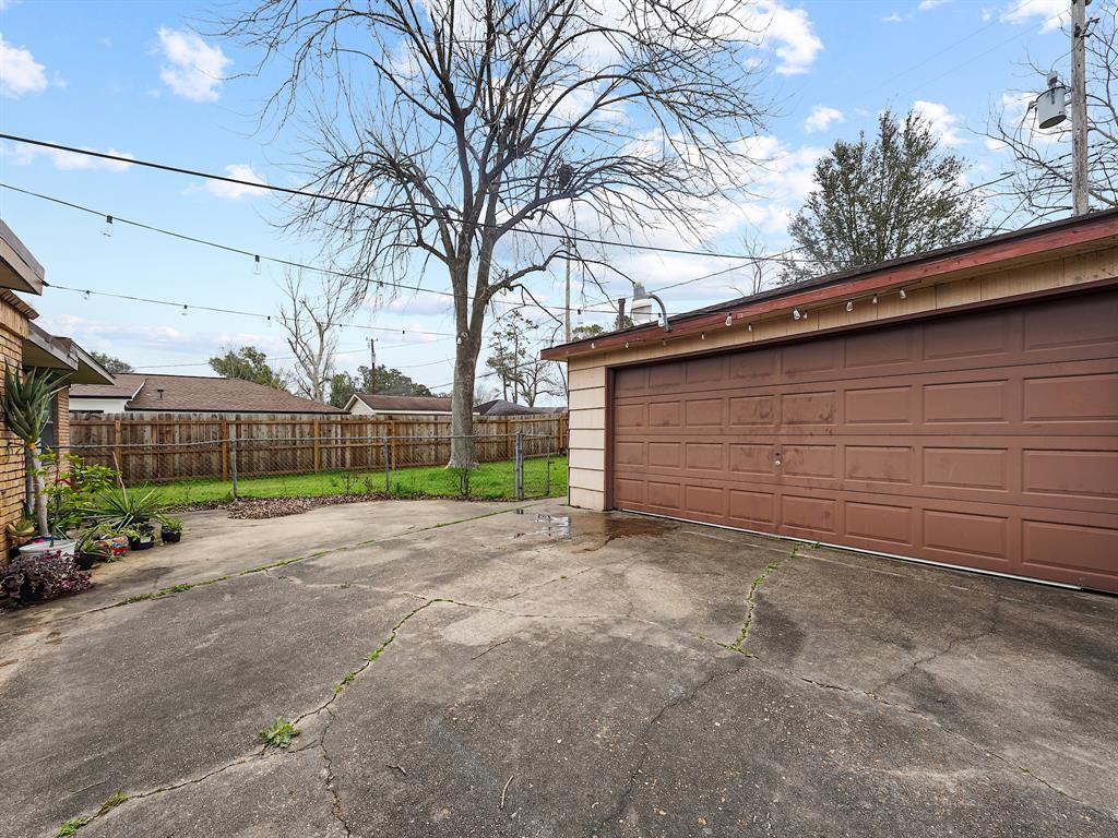 2119 Lamonte Lane, Houston, Texas image 28