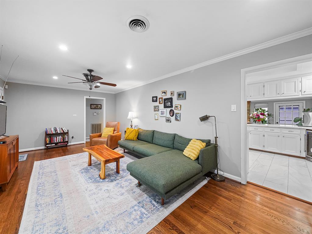 2119 Lamonte Lane, Houston, Texas image 4
