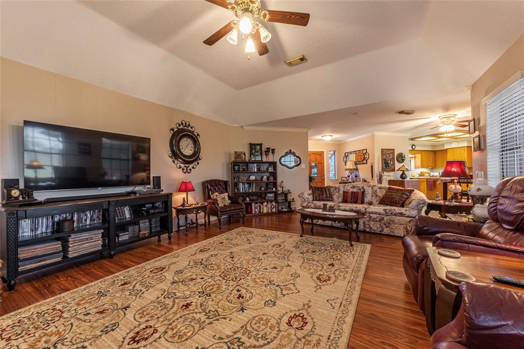 8710 Robinson Road, Hitchcock, Texas image 10
