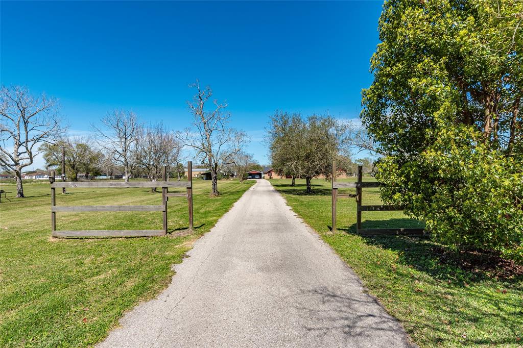8710 Robinson Road, Hitchcock, Texas image 44