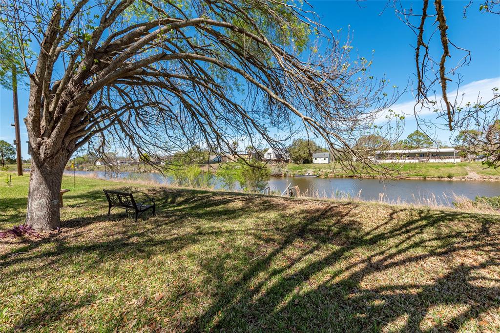 8710 Robinson Road, Hitchcock, Texas image 36