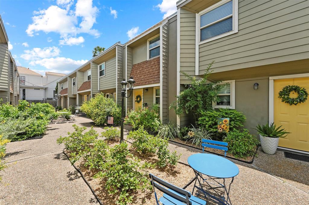 424 15th Street #105, Galveston, Texas image 2
