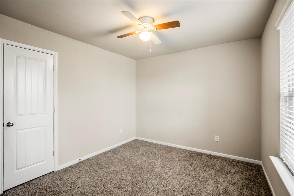 719 Autumn Flats Way, Rosharon, Texas image 33