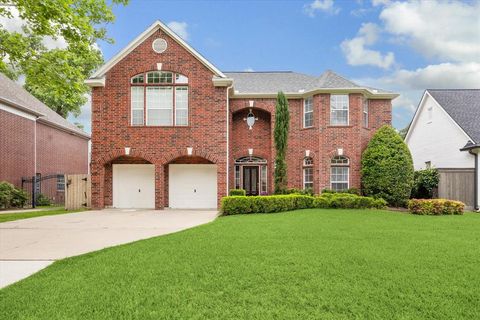 4502 Beech Street Bellaire TX 77401