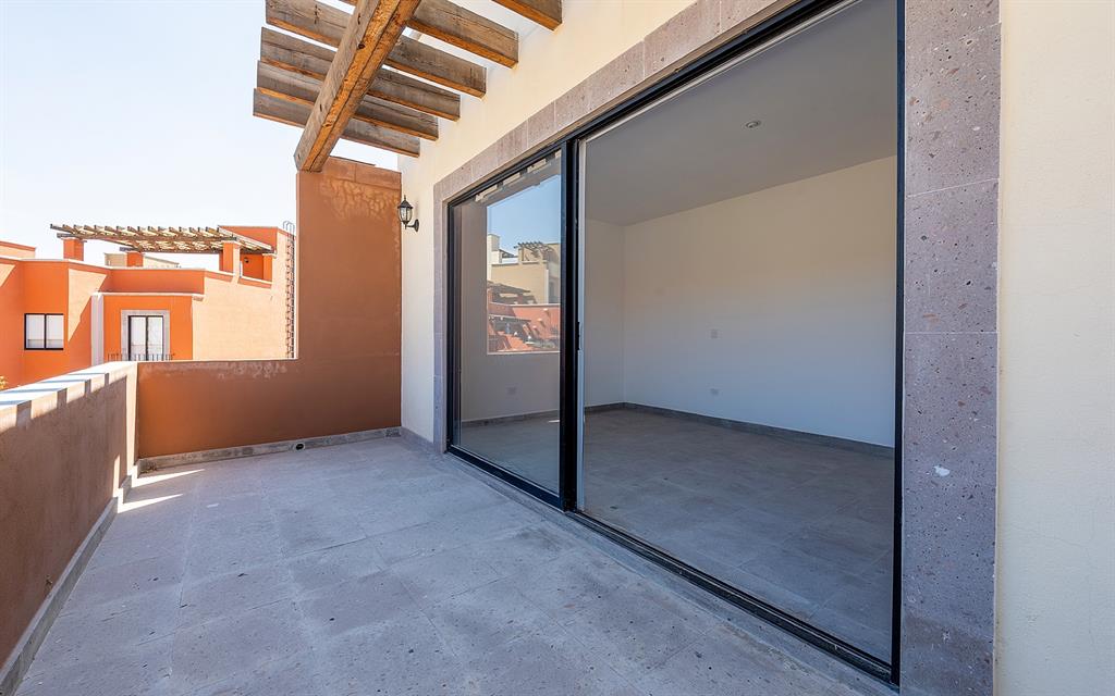 37796, Mexico, 5 Bedrooms Bedrooms, ,6 BathroomsBathrooms,Residential,Active,165606