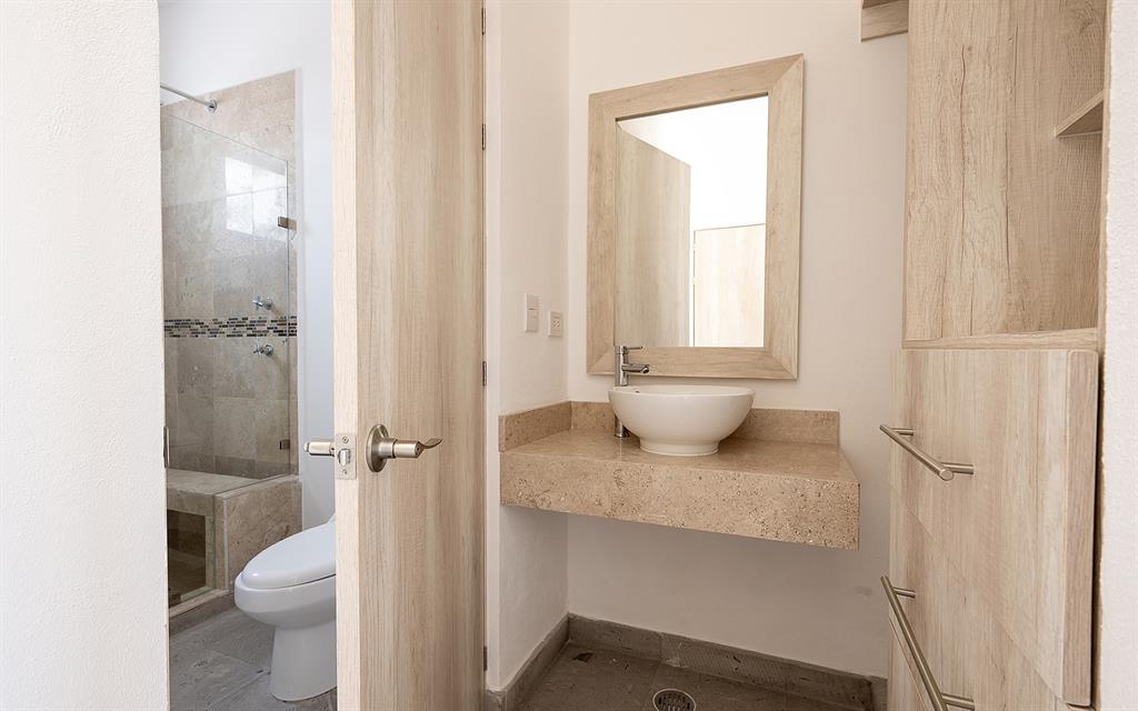 37796, Mexico, 5 Bedrooms Bedrooms, ,6 BathroomsBathrooms,Residential,Active,165606