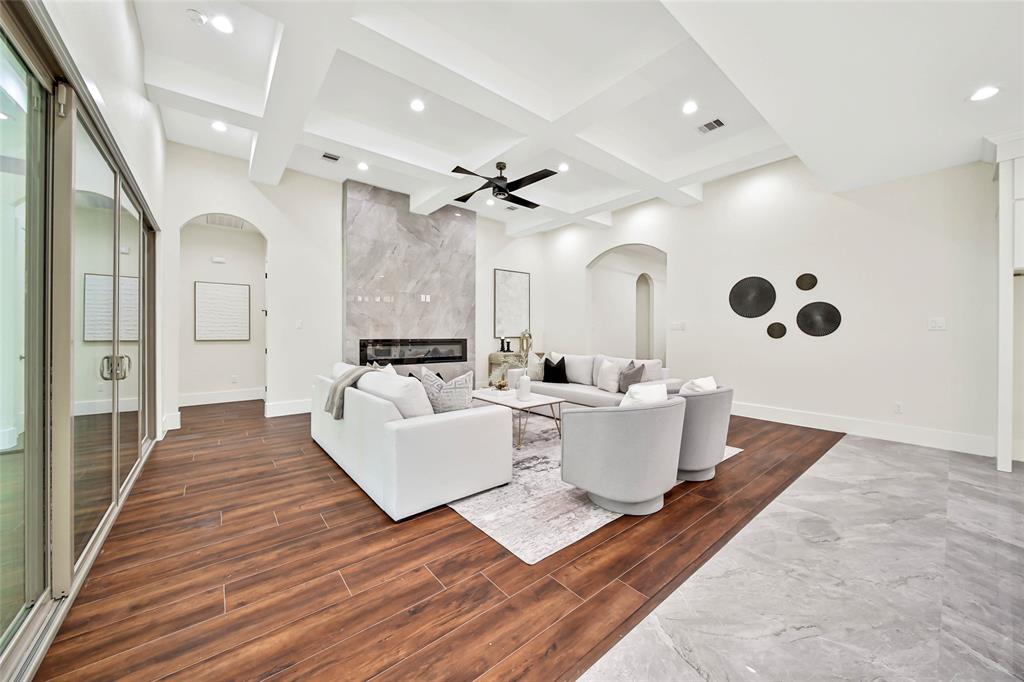 1709 Madera Oaks Court, Conroe, Texas image 13