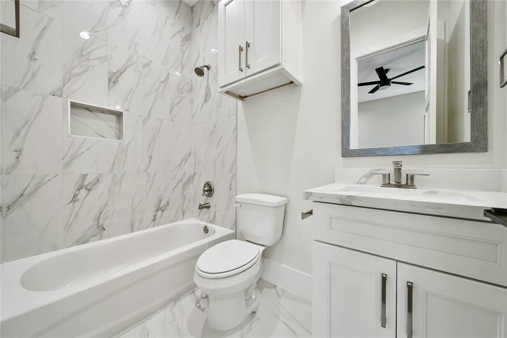 1709 Madera Oaks Court, Conroe, Texas image 30
