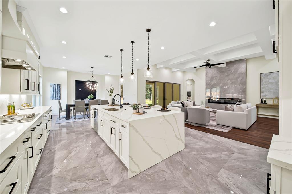 1709 Madera Oaks Court, Conroe, Texas image 8