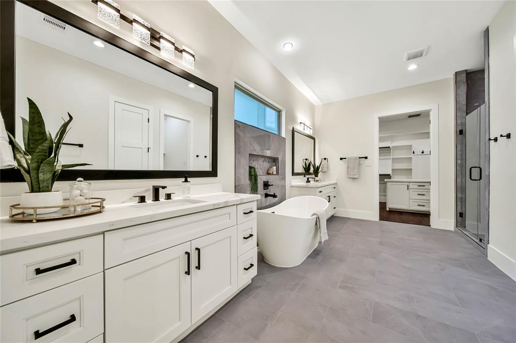 1709 Madera Oaks Court, Conroe, Texas image 22