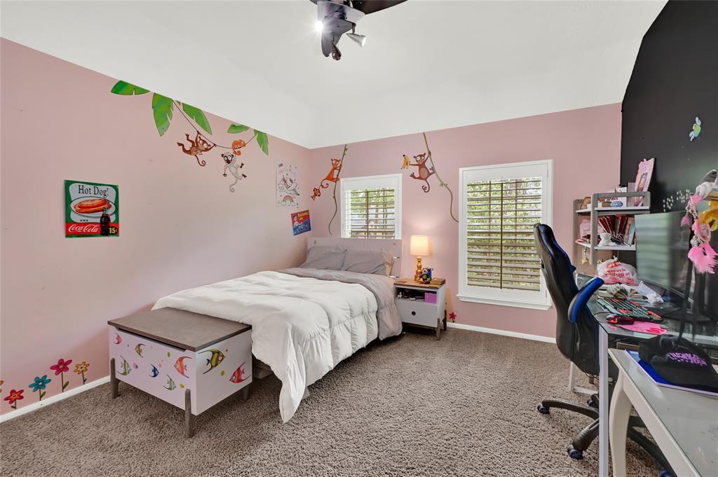 87 E Green Gables Circle, The Woodlands, Texas image 23