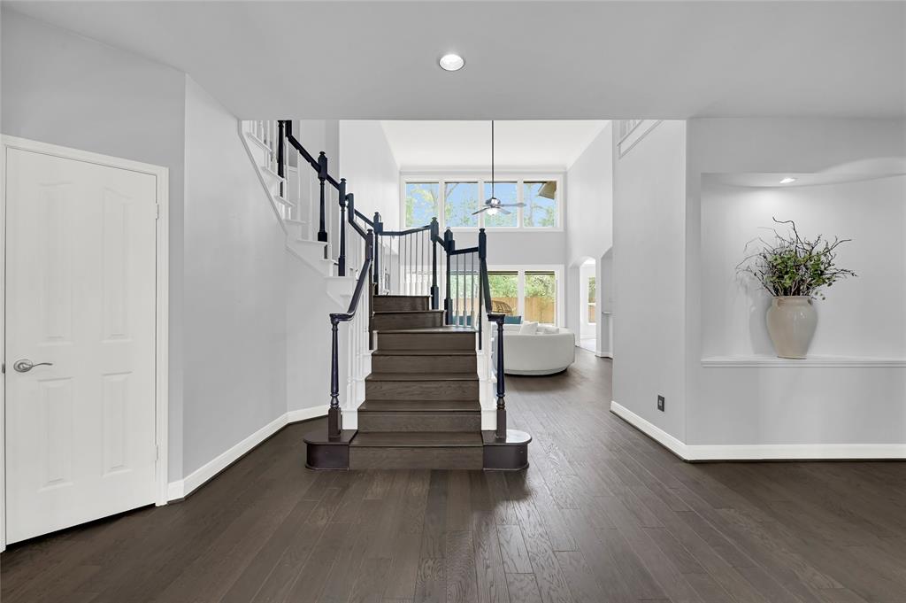 87 E Green Gables Circle, The Woodlands, Texas image 18