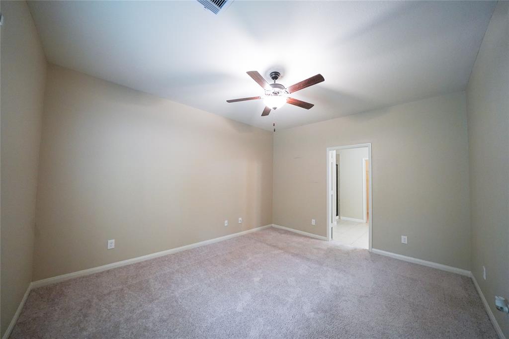7647 Glaber Leaf Road, Conroe, Texas image 8
