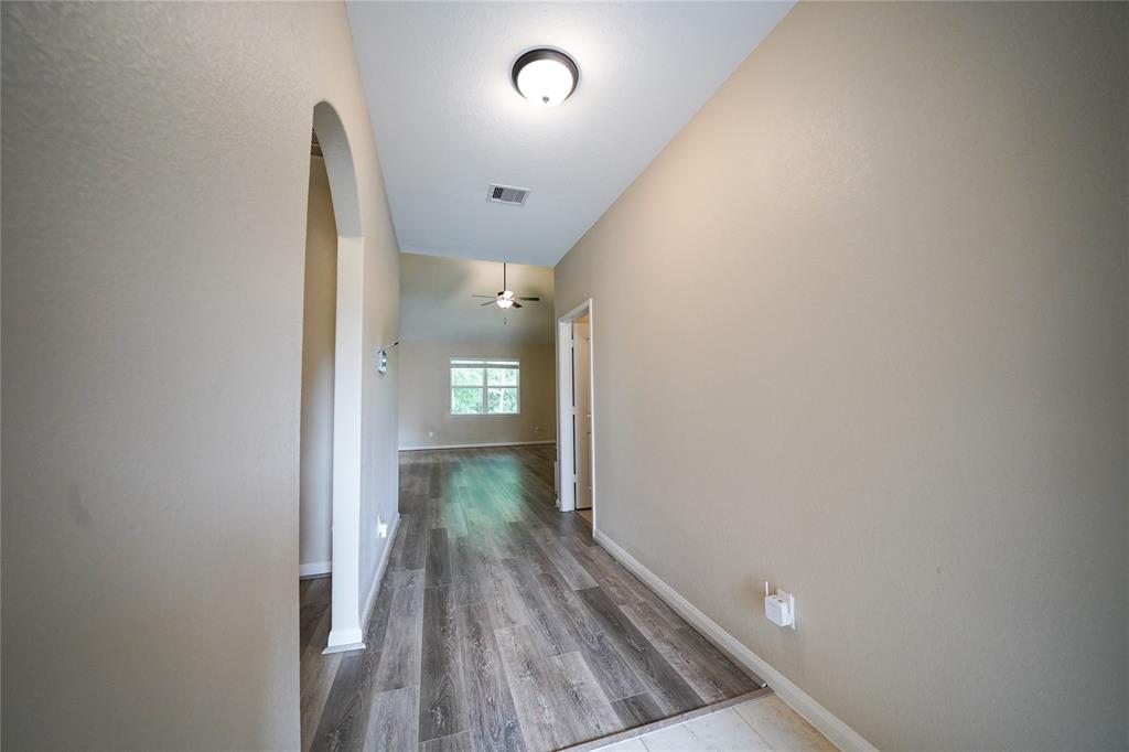 7647 Glaber Leaf Road, Conroe, Texas image 5