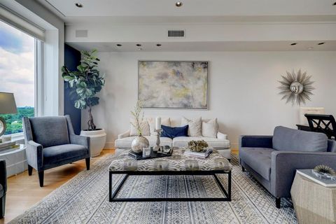 Photo of 2520 Robinhood Street #1012, Houston, TX 77005 (MLS # 92960869)