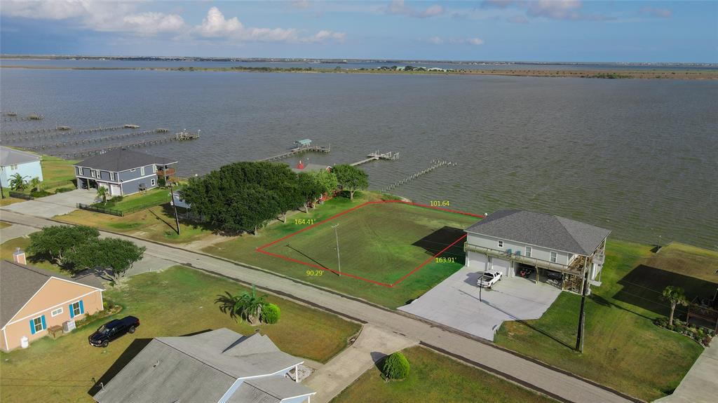 1664 W Bayshore Drive, Palacios, Texas image 3