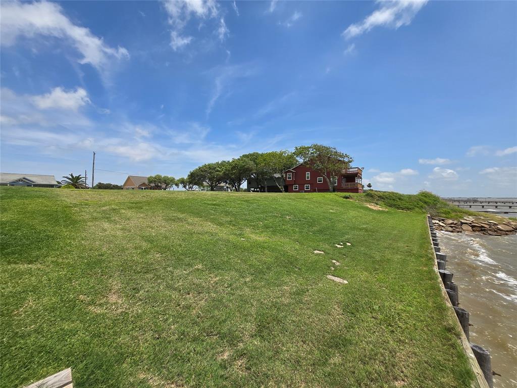 1664 W Bayshore Drive, Palacios, Texas image 16