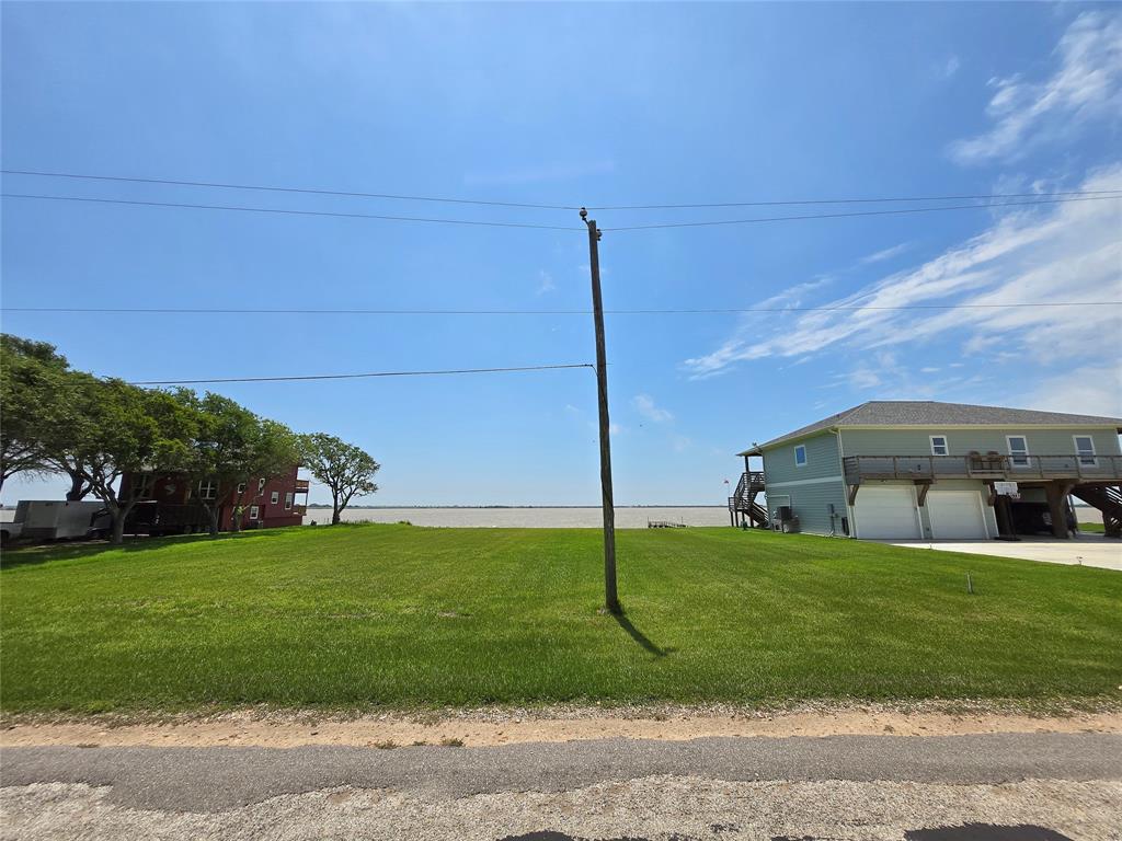 1664 W Bayshore Drive, Palacios, Texas image 5