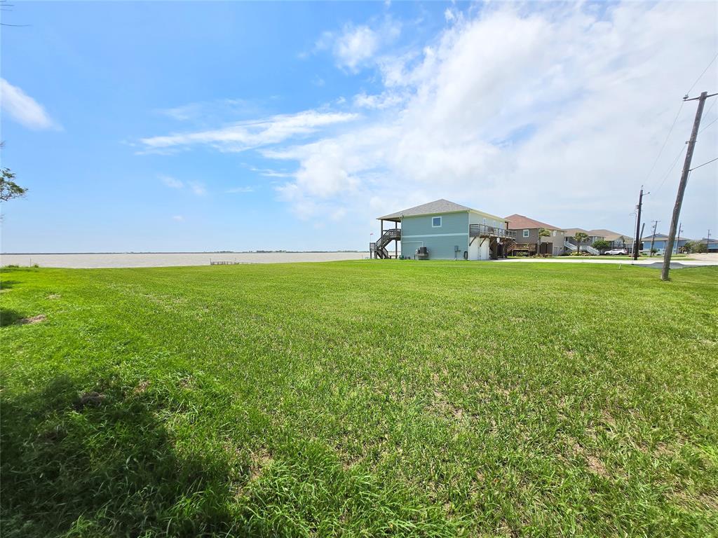 1664 W Bayshore Drive, Palacios, Texas image 8