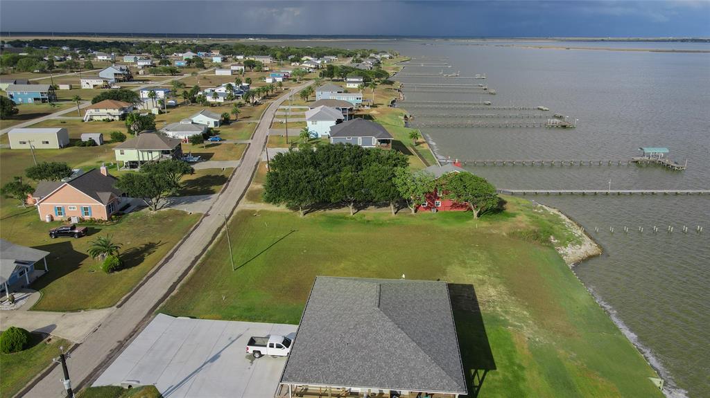 1664 W Bayshore Drive, Palacios, Texas image 28